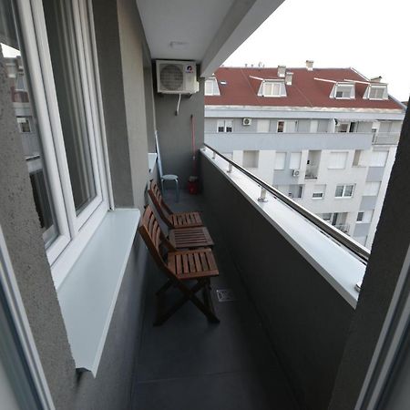 Apartment 54 City Center - Free Private Garage Novi Sad Exterior foto