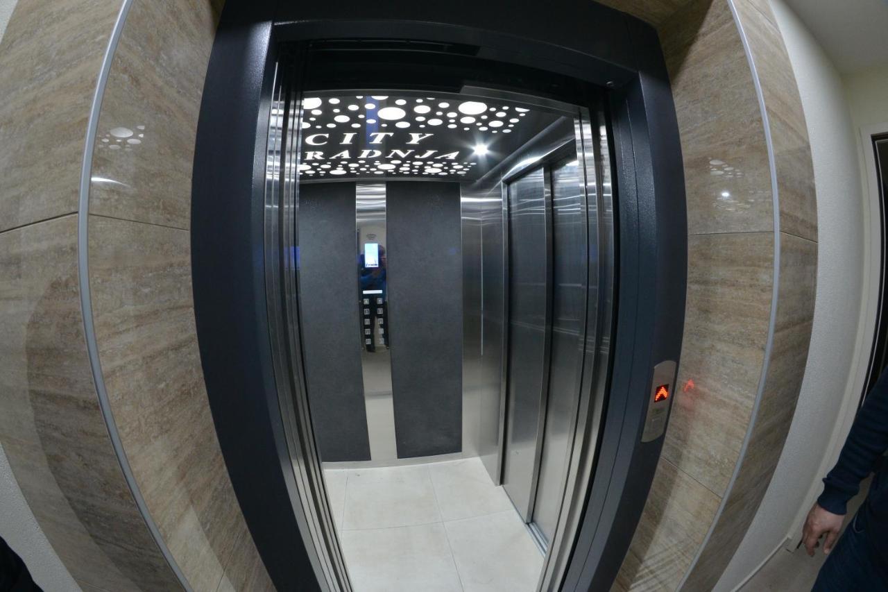 Apartment 54 City Center - Free Private Garage Novi Sad Exterior foto